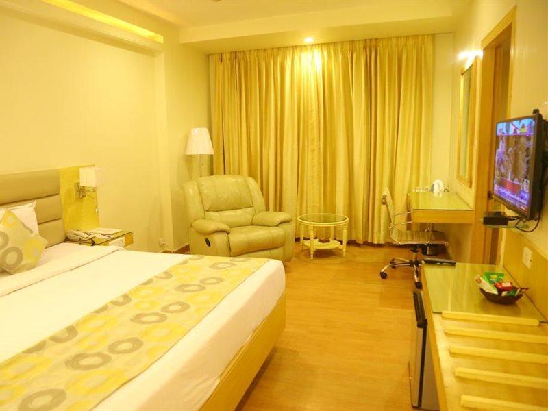Royal Fort Hotel Visakhapatnam Exterior photo
