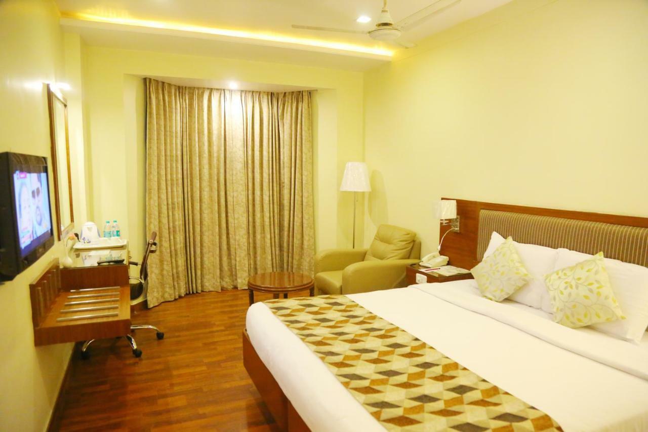 Royal Fort Hotel Visakhapatnam Exterior photo