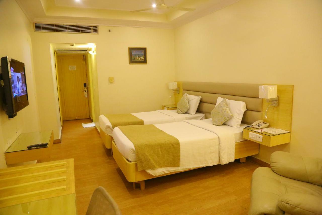 Royal Fort Hotel Visakhapatnam Exterior photo